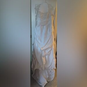 Wedding gown and hoop slip